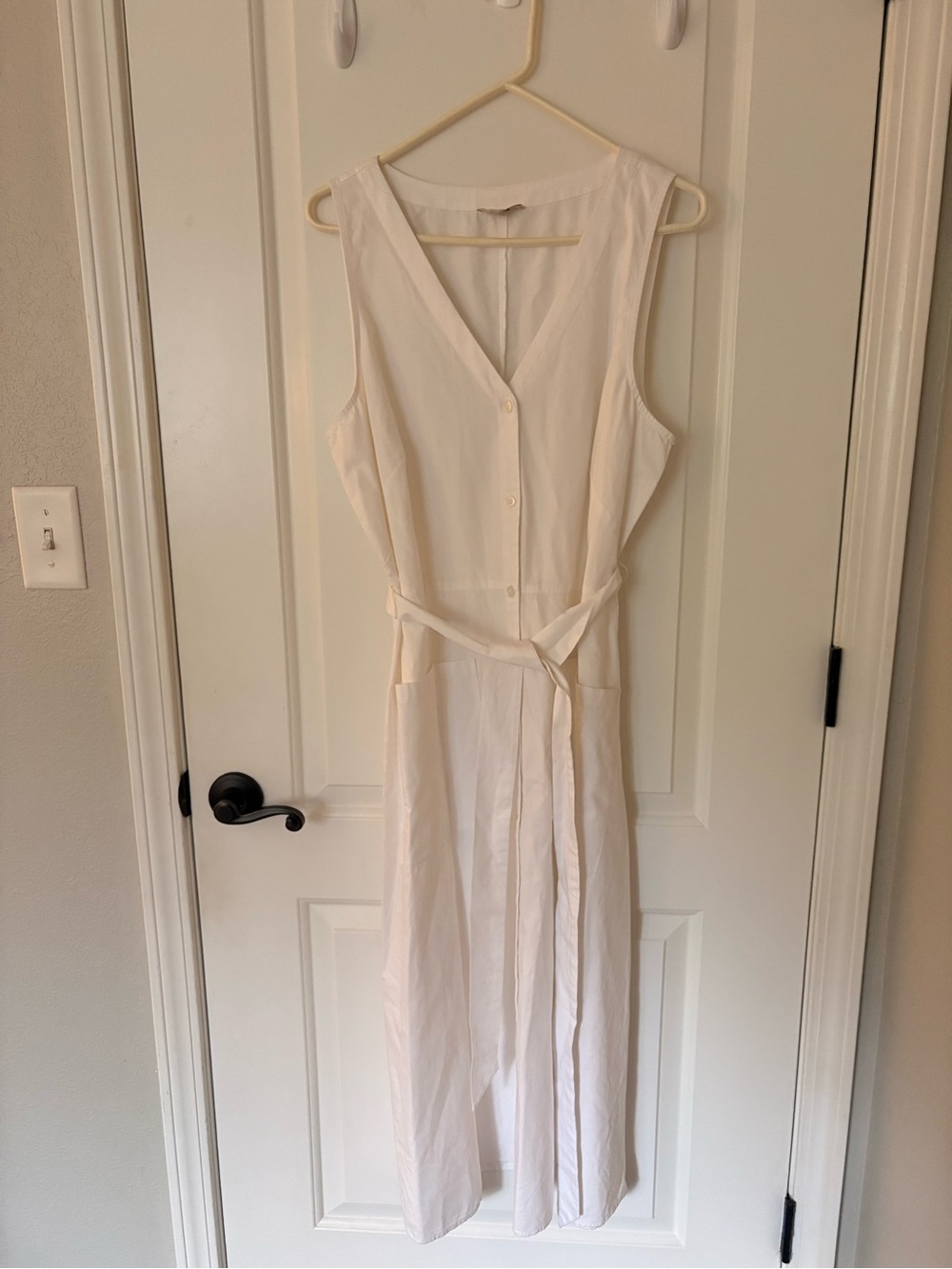 LOFT White Sleeveless V-Neck Maxi Dress with Tie Waist